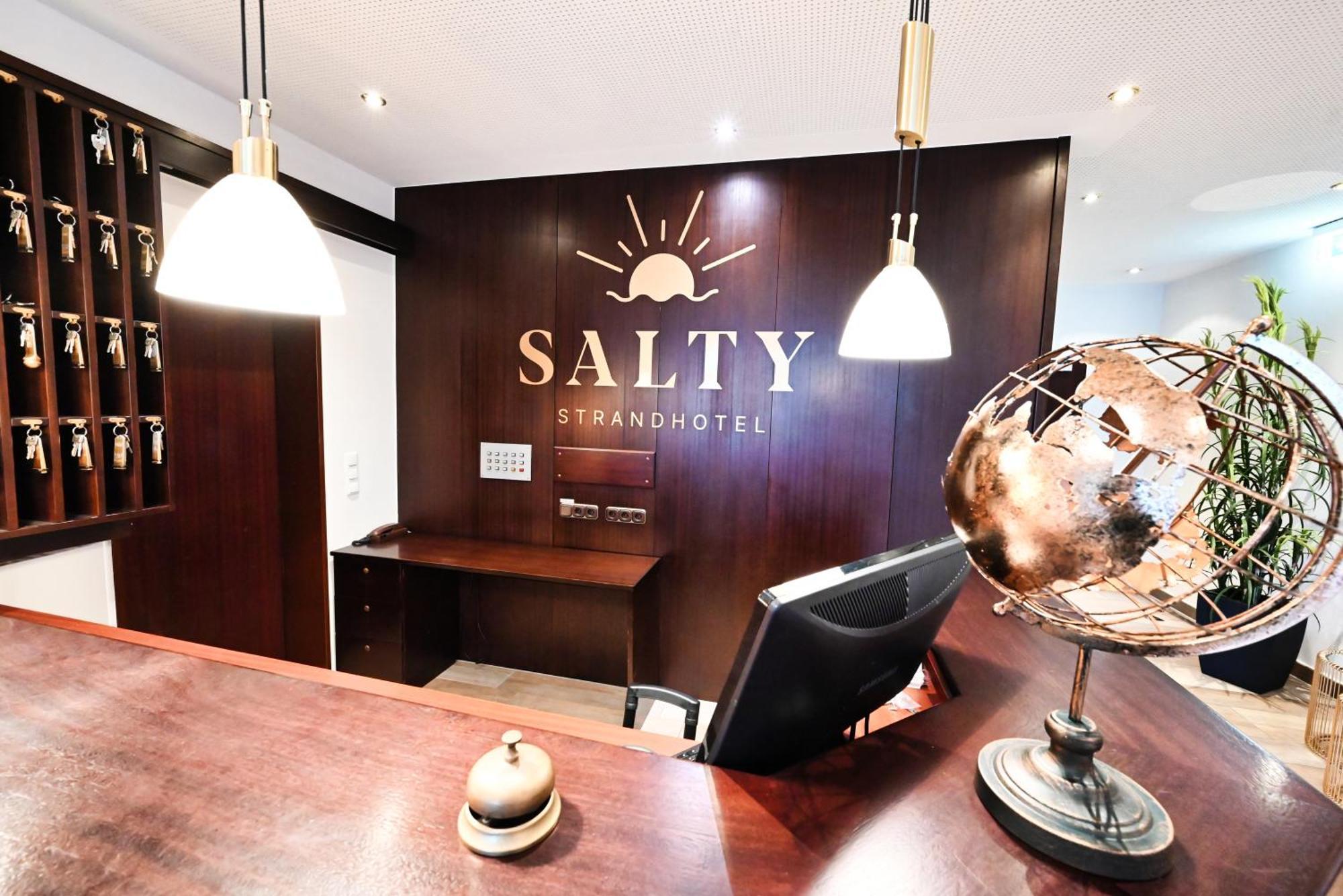 Strandhotel Salty Бюзум Экстерьер фото