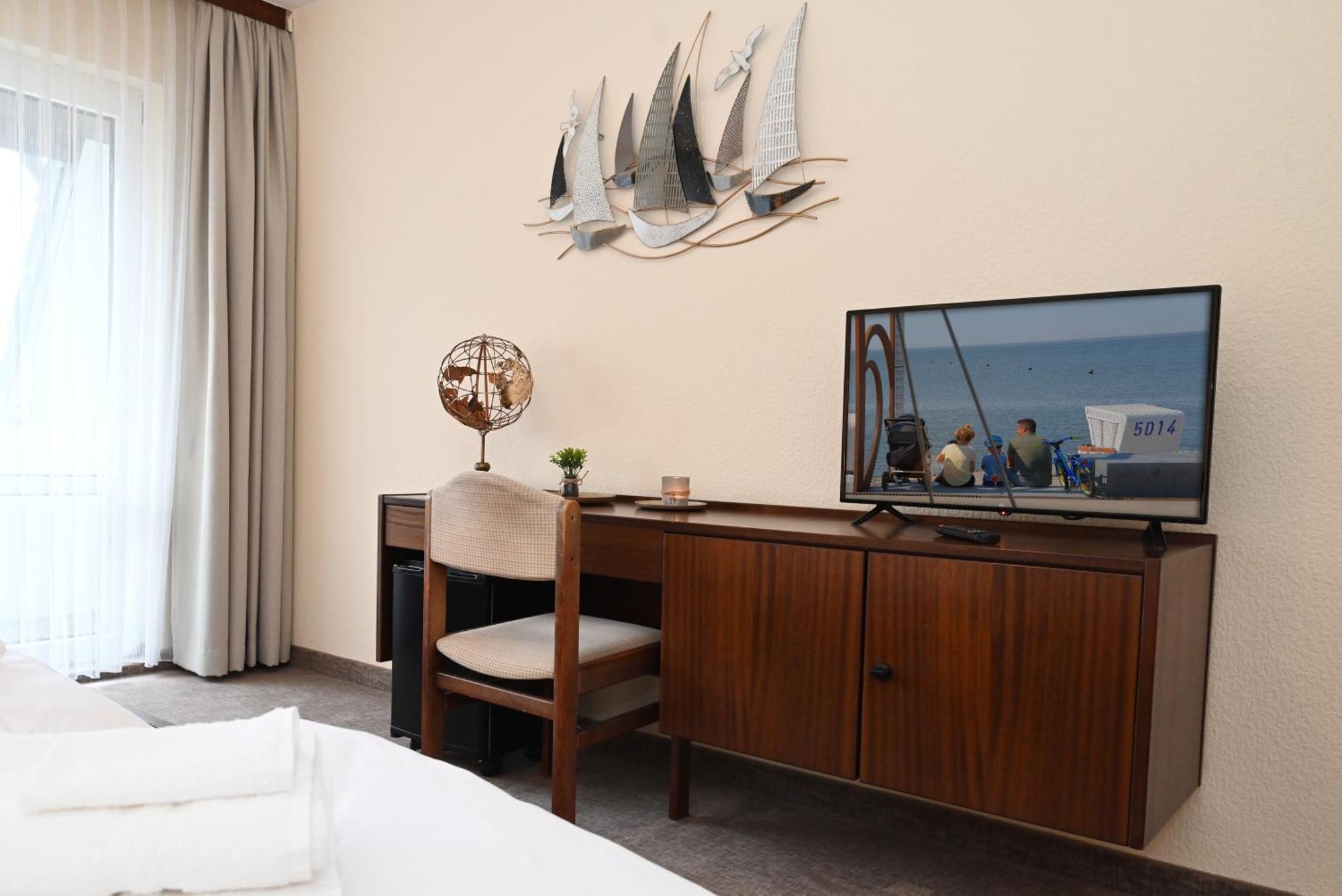 Strandhotel Salty Бюзум Экстерьер фото