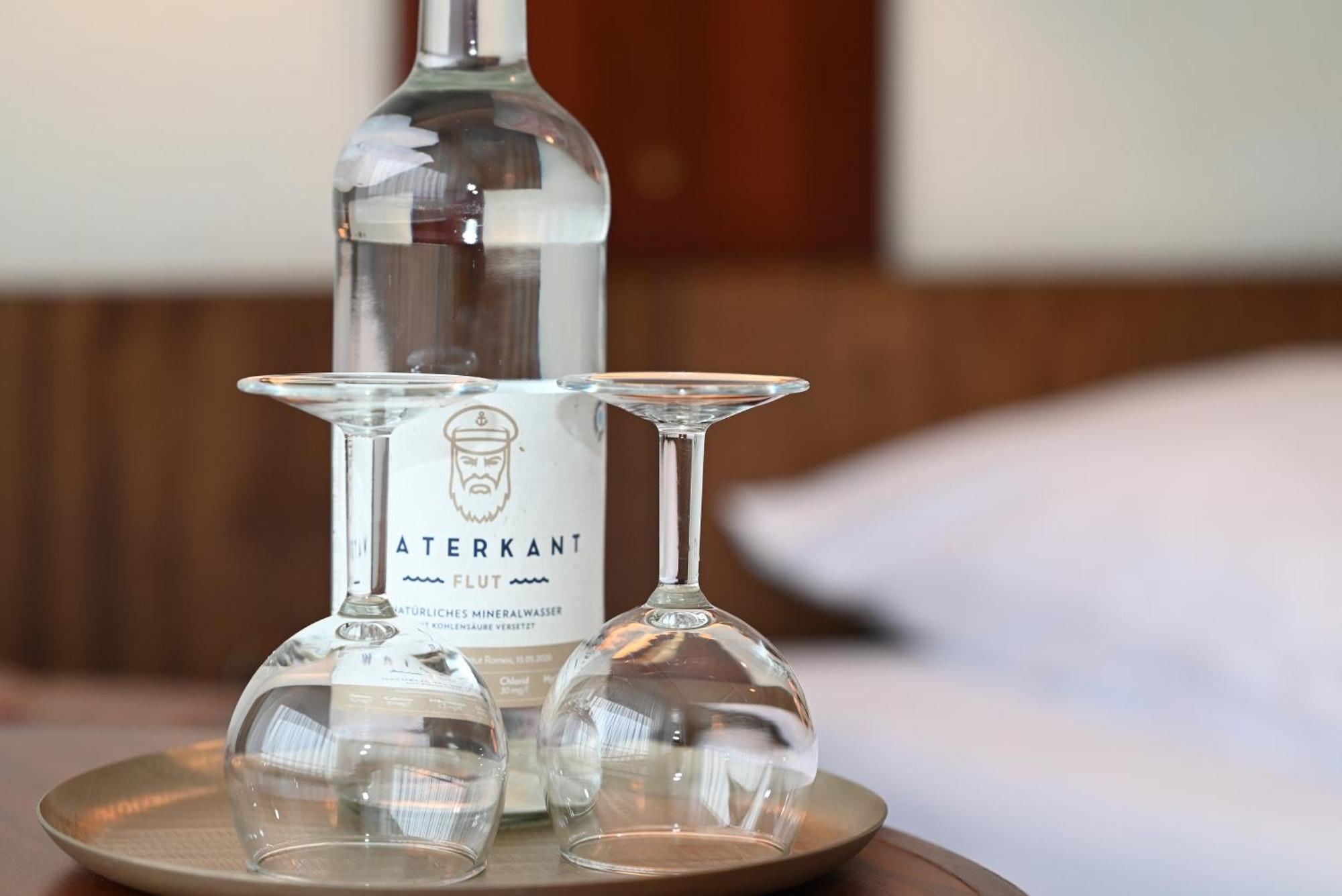 Strandhotel Salty Бюзум Экстерьер фото