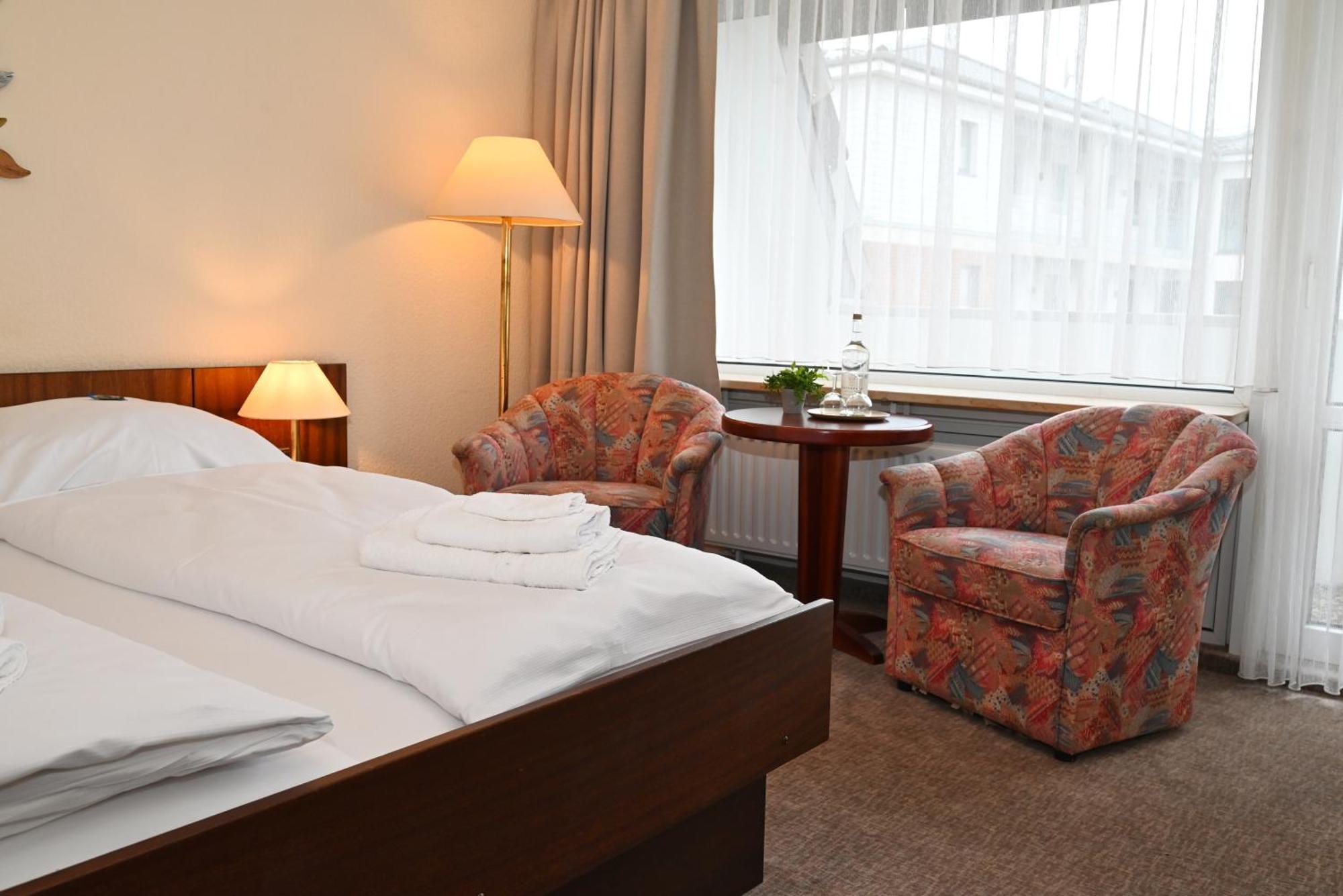 Strandhotel Salty Бюзум Экстерьер фото